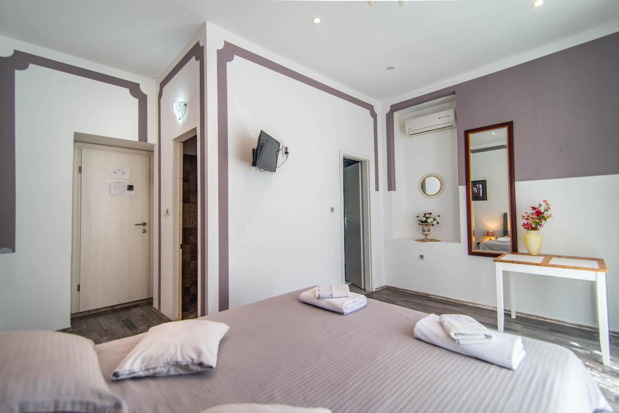 Giovanna Boutique Rooms & Pool Pola Esterno foto